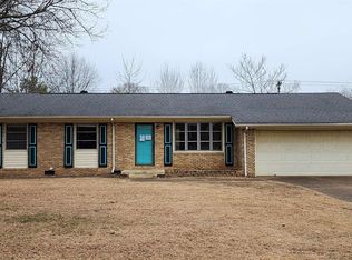 2021 Greenbrier Rd, Florence, AL 35630