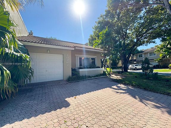 3rd image of 10262 NW 52nd Ln #10262