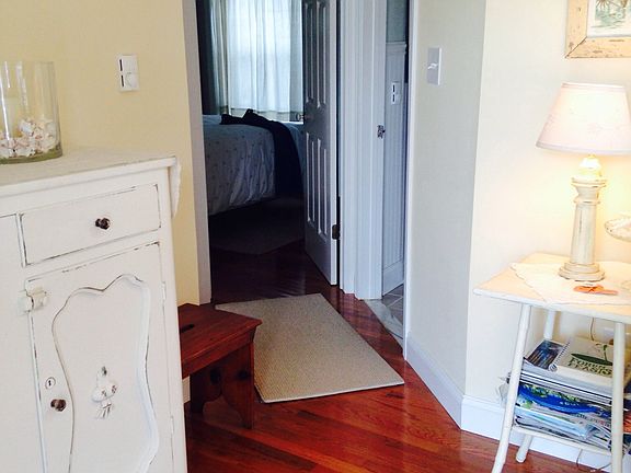 4th image of 1610 South Bay Ave #1