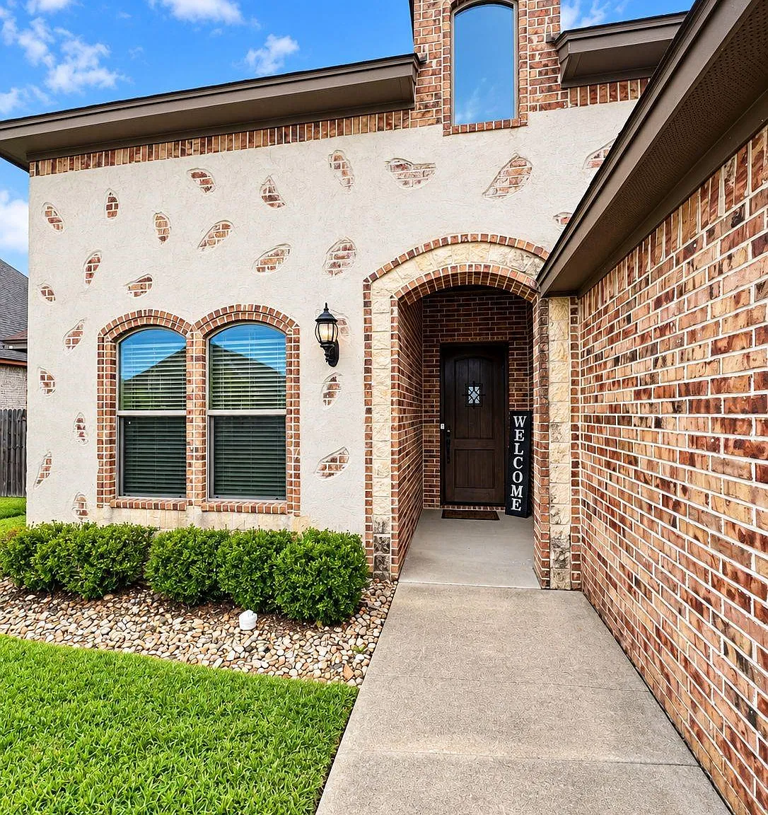 4 bed, 1918 sqft, $3,000 — Photo 2