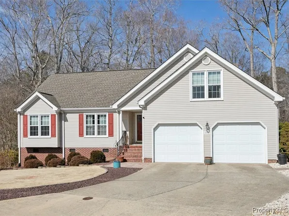 104 Apothecary Pl, Williamsburg, VA 23185
