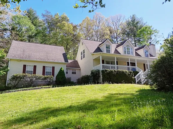 16 Souther Rdg, Blairsville, GA 30512