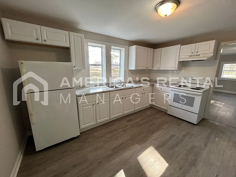 3716 Main St — Photo 19