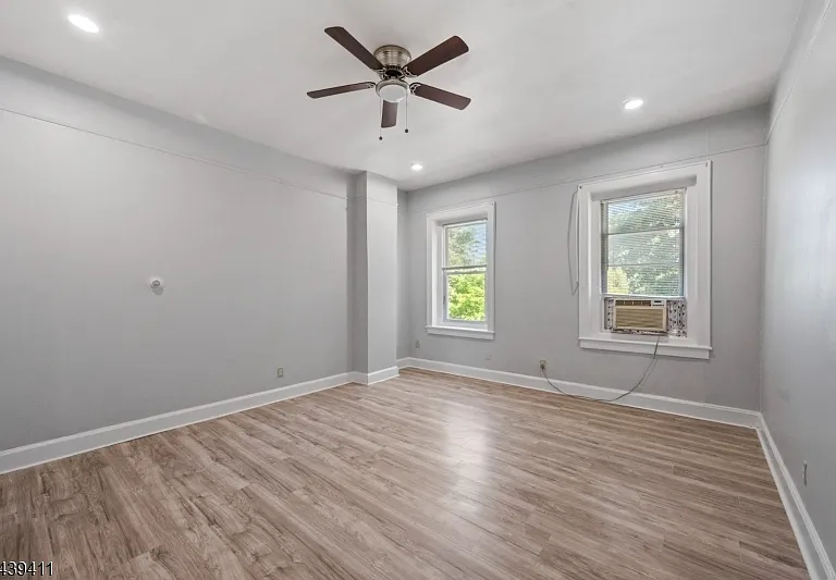 107 Macarthur Ave #4B — Photo 7