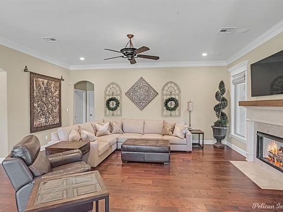 3rd image of 230 Acadiana Creek Dr
