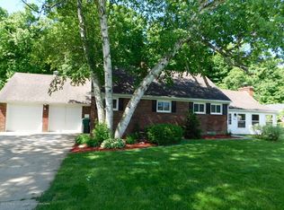 649 Joan Dr, Mason, MI 48854