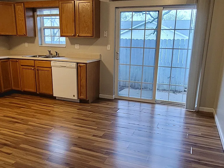 26 Fox Hollow Dr #28 — Photo 14