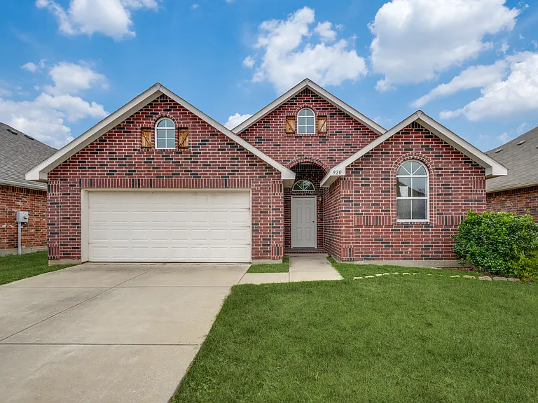 920 Raleigh Path Rd — Photo 1