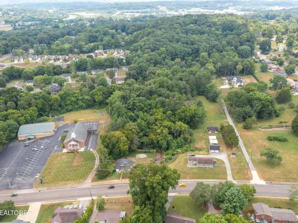 4705 Pleasant Ridge Rd, Knoxville, TN 37912