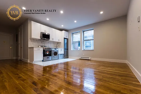 Rented by Your Vanity Realty | media 13
