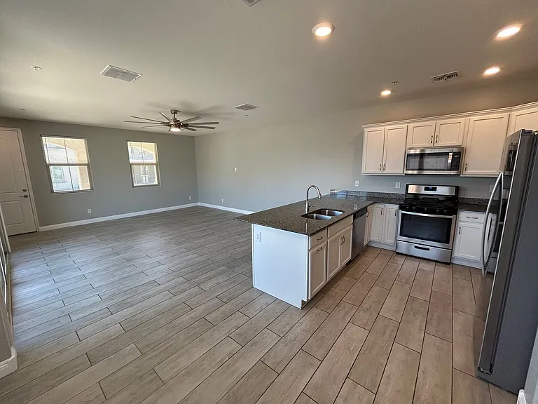 1704 N 208th Ave — Photo 5