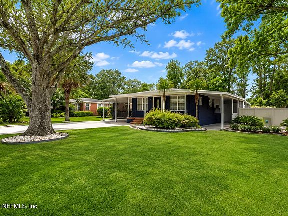 4th image of 6419 N BALLEJO Court