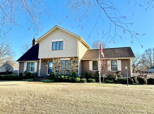 103 Moorsgate Dr, Florence, AL 35630