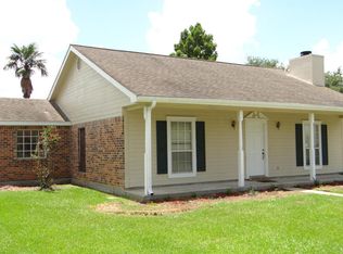 217 Janin Rd, Broussard, LA 70518