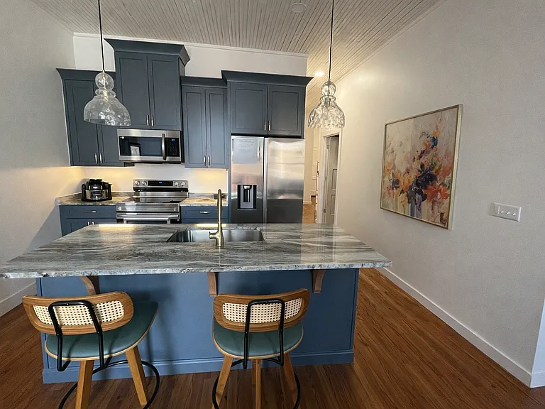 503 State St #303 — Photo 3