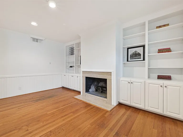 5643 Piping Rock Ln — Photo 12