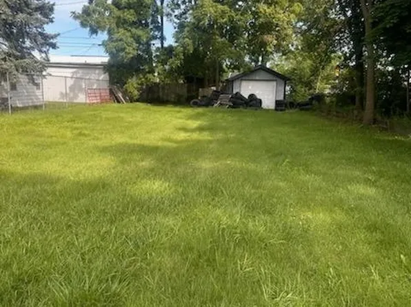 1416 Woodman Rd, Janesville, WI 53545