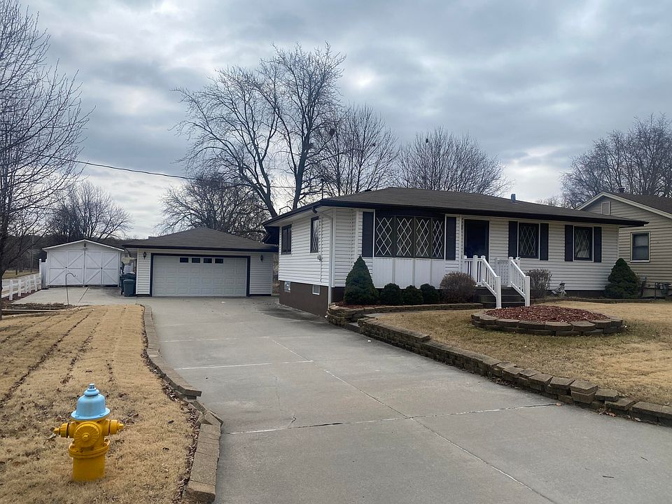 1st image of 161 Crestmont Dr