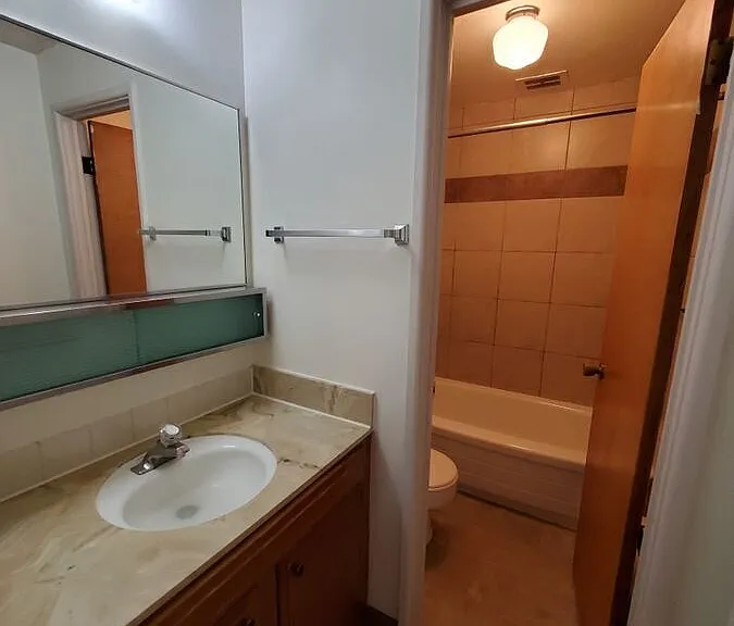 207 Mathews St #6 — Photo 5