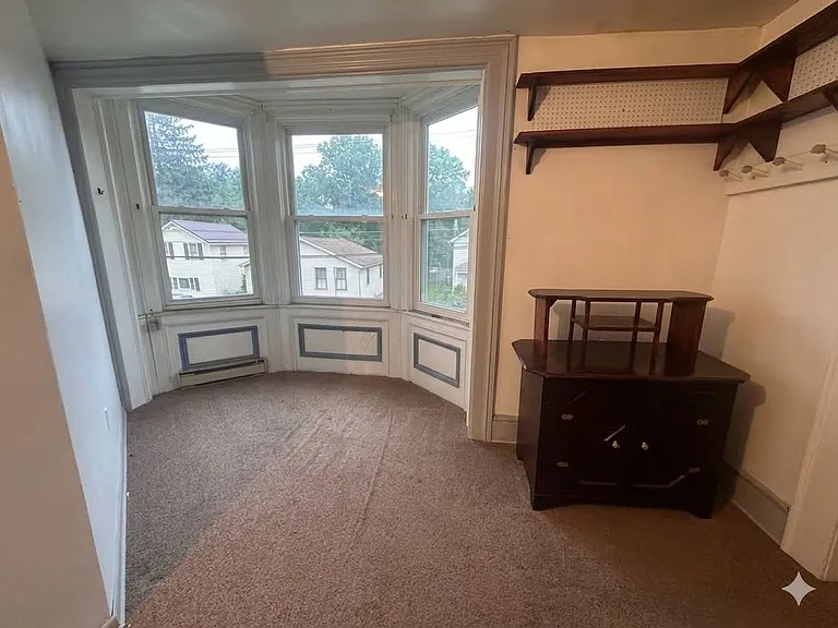 202 Main St #3 — Photo 2