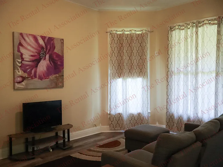 108 S Farmerville St — Photo 4