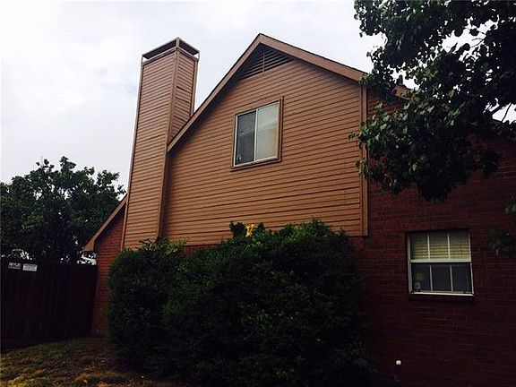 2nd image of 742 Fawn Valley Dr