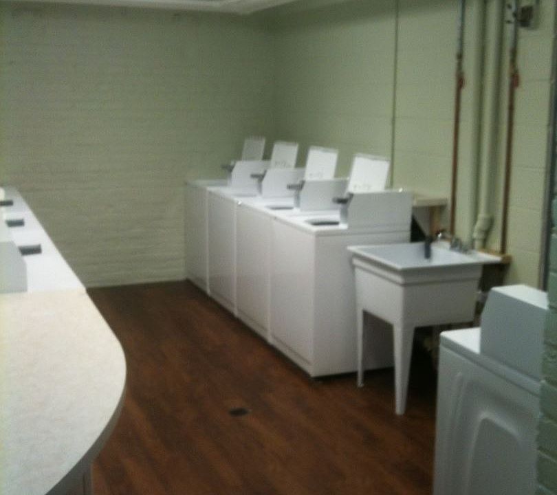 2nd image of 5423 N Winthrop Ave APT 406