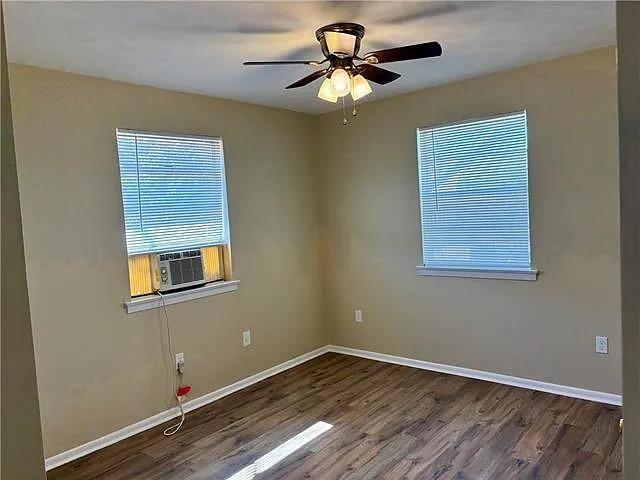 627 Jefferson Ave — Photo 10
