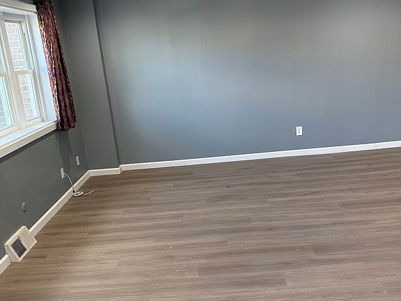 2nd image of 5118 Bay Rd