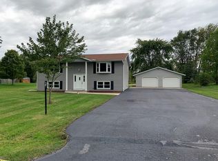 8812 Henry St, Dyer, IN 46311
