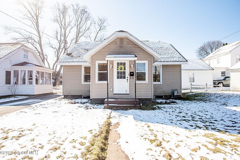 4th image of 170 2nd Ave Avenue