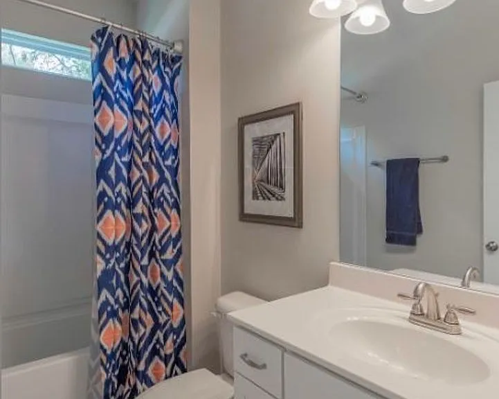 825 Lottie St — Photo 6