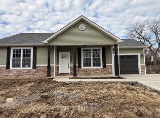 7456 Wilson Pl, Merrillville, IN 46410