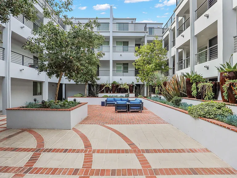 Courtyard View of Broadway by Wiseman