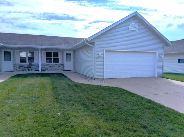1109 Firethorn DRIVE #1, West Bend, WI 53090