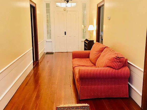 Main Hallway/Dogtrot