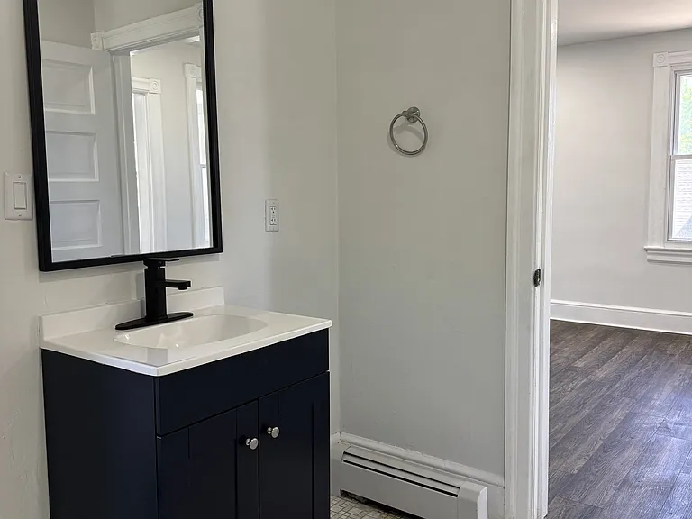 517 Bentley Ave — Photo 15