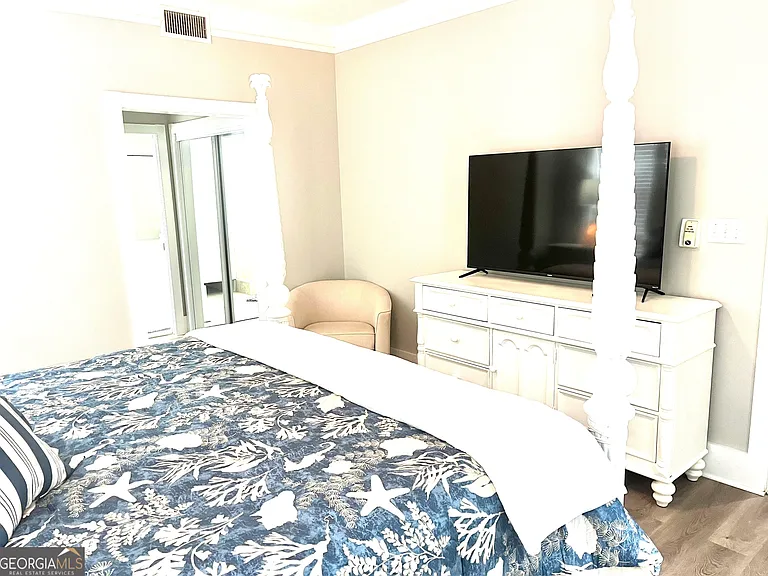 122 Shady Brook Cir #100 — Photo 15