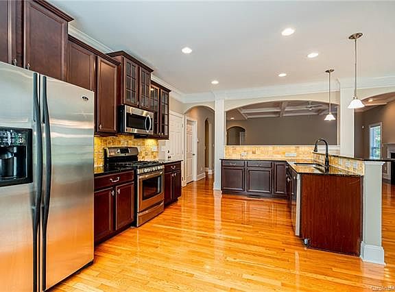 2nd image of 2924 Bridle Brook Way