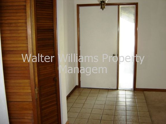 2nd image of 14 Charles Ct