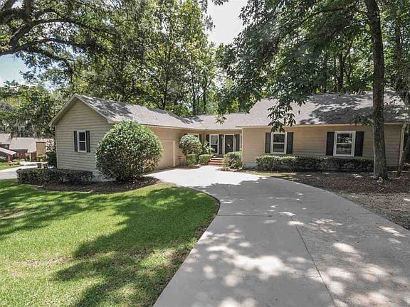 3rd image of 2525 Noble Dr