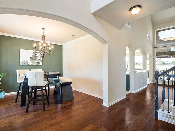 3rd image of 2613 Los Olivos Ln