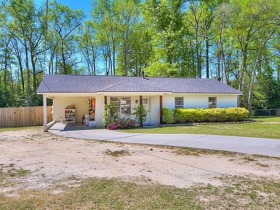 3rd image of 352 Park Way Ct E