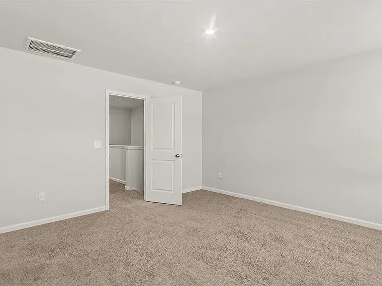 173 Randwick Ln — Photo 31