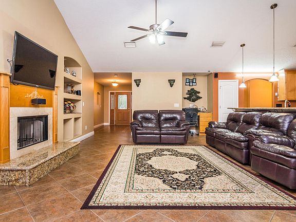 2nd image of 495 Hammock Ln