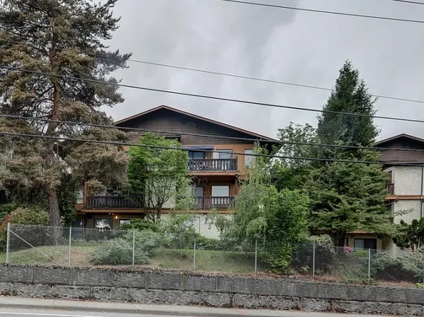 2112 S 107th St APT B4, Seattle, WA 98168