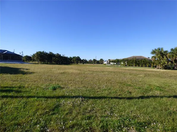 24370 Gijon Ln #14, Punta Gorda, FL 33955