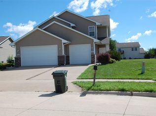 40 Thistle Ct, Iowa City, IA 52240