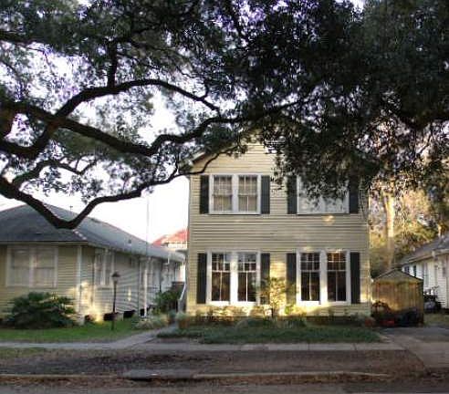 4th image of 2529 Nashville Ave