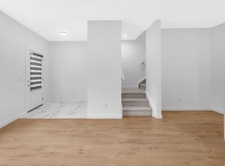 7379 202nd Ave SE, Calgary, AB T3S0E8
